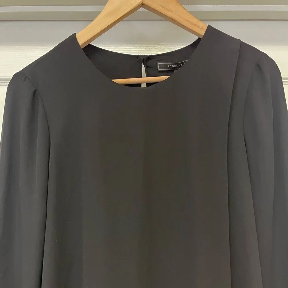 BCBGMaxAxria Little Black Drape Sheath Dress sz XS EUC